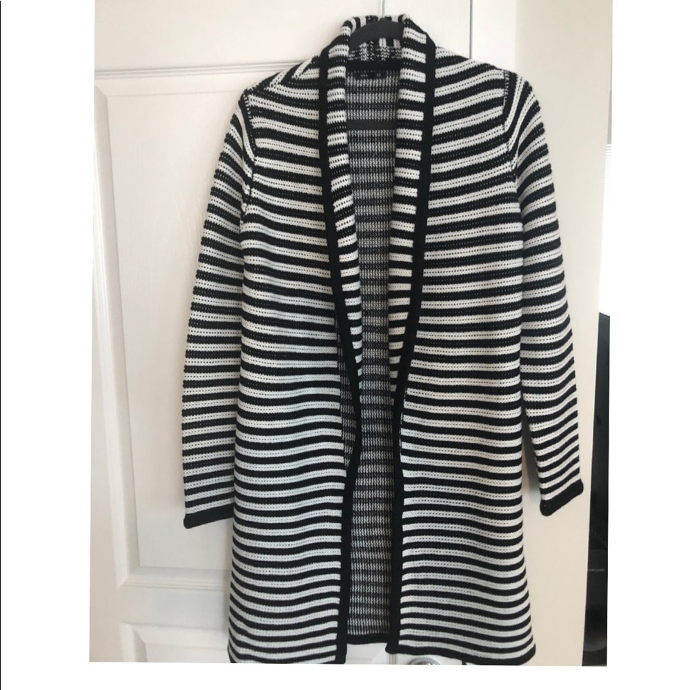 Dynamite Knit long line blazer -Black and White stripe NWOT -Sz Sm-Chic! 🖤 - Picture 7 of 11